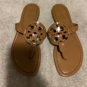 Tory Burch MILLER PATENT LEATHER SANDAL